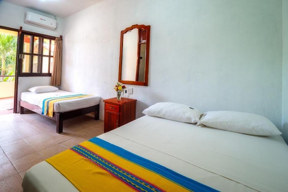 Hotel Bungalows Acuario Puerto Escondido  Bagian luar foto